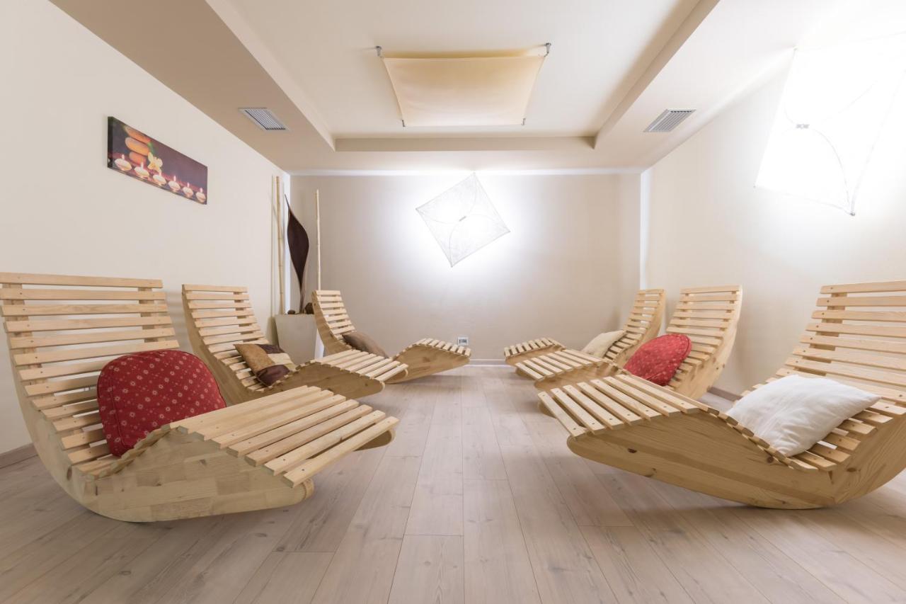 Hotel Crepei Pozza di Fassa Ngoại thất bức ảnh