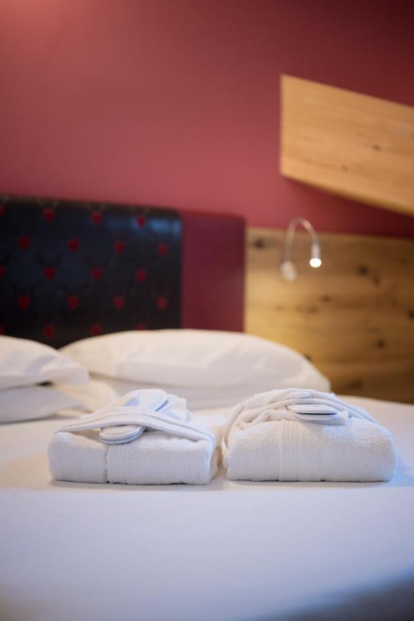 Hotel Crepei Pozza di Fassa Ngoại thất bức ảnh