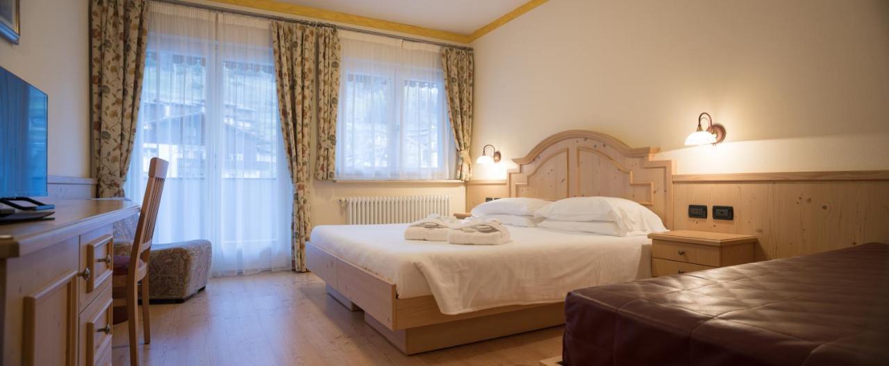 Hotel Crepei Pozza di Fassa Ngoại thất bức ảnh