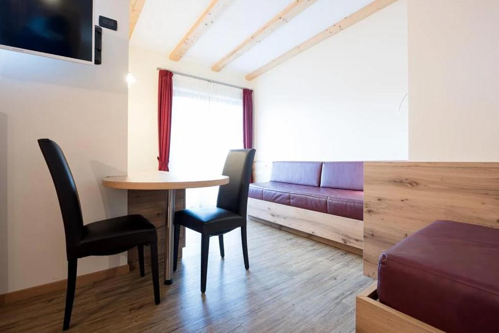 Hotel Crepei Pozza di Fassa Ngoại thất bức ảnh